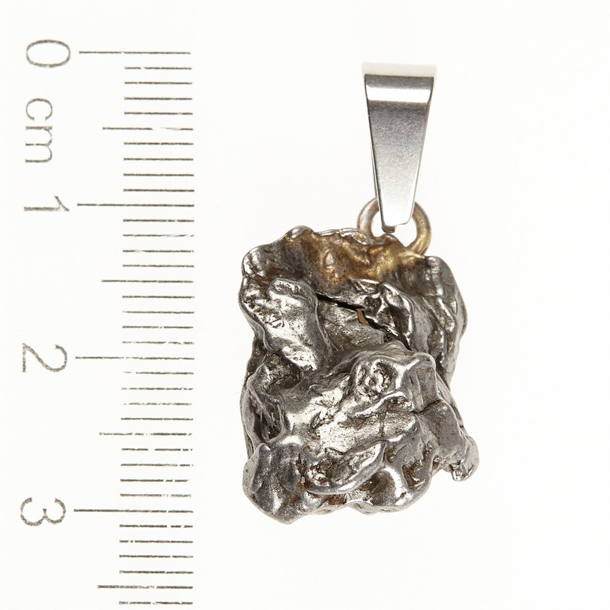 Pendant with meteorite 072
