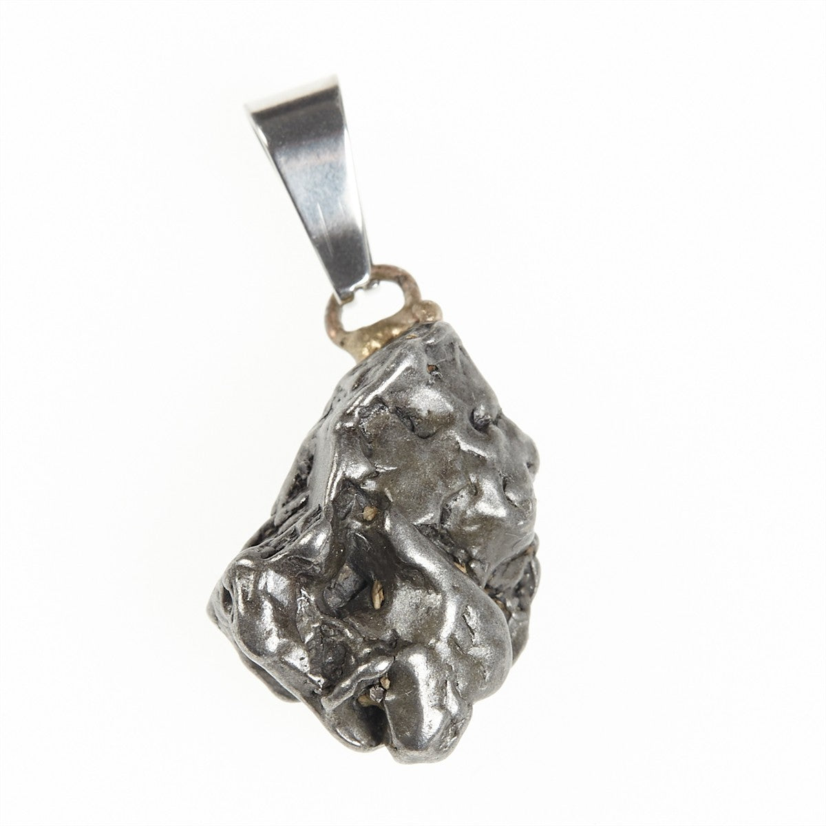 Pendant with meteorite 079