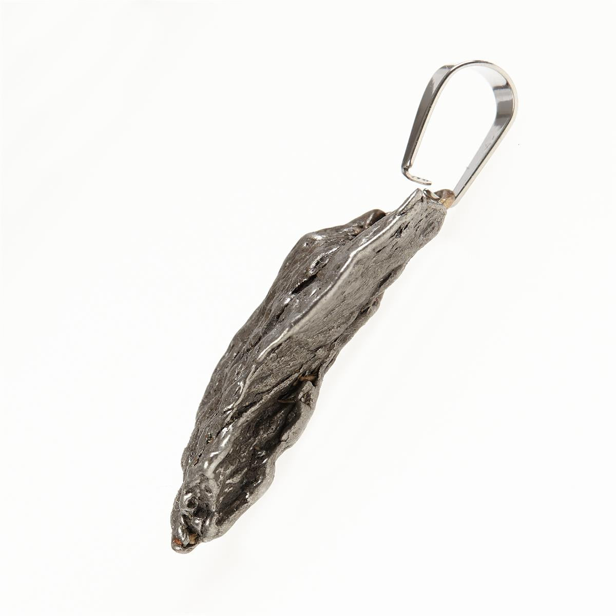 Pendant with meteorite 083
