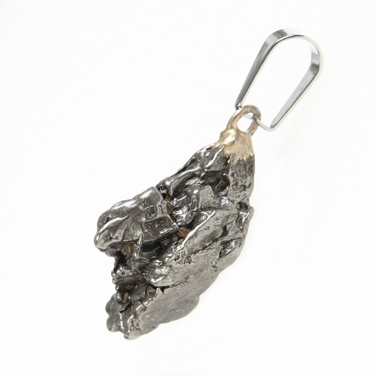 Pendant with meteorite 088