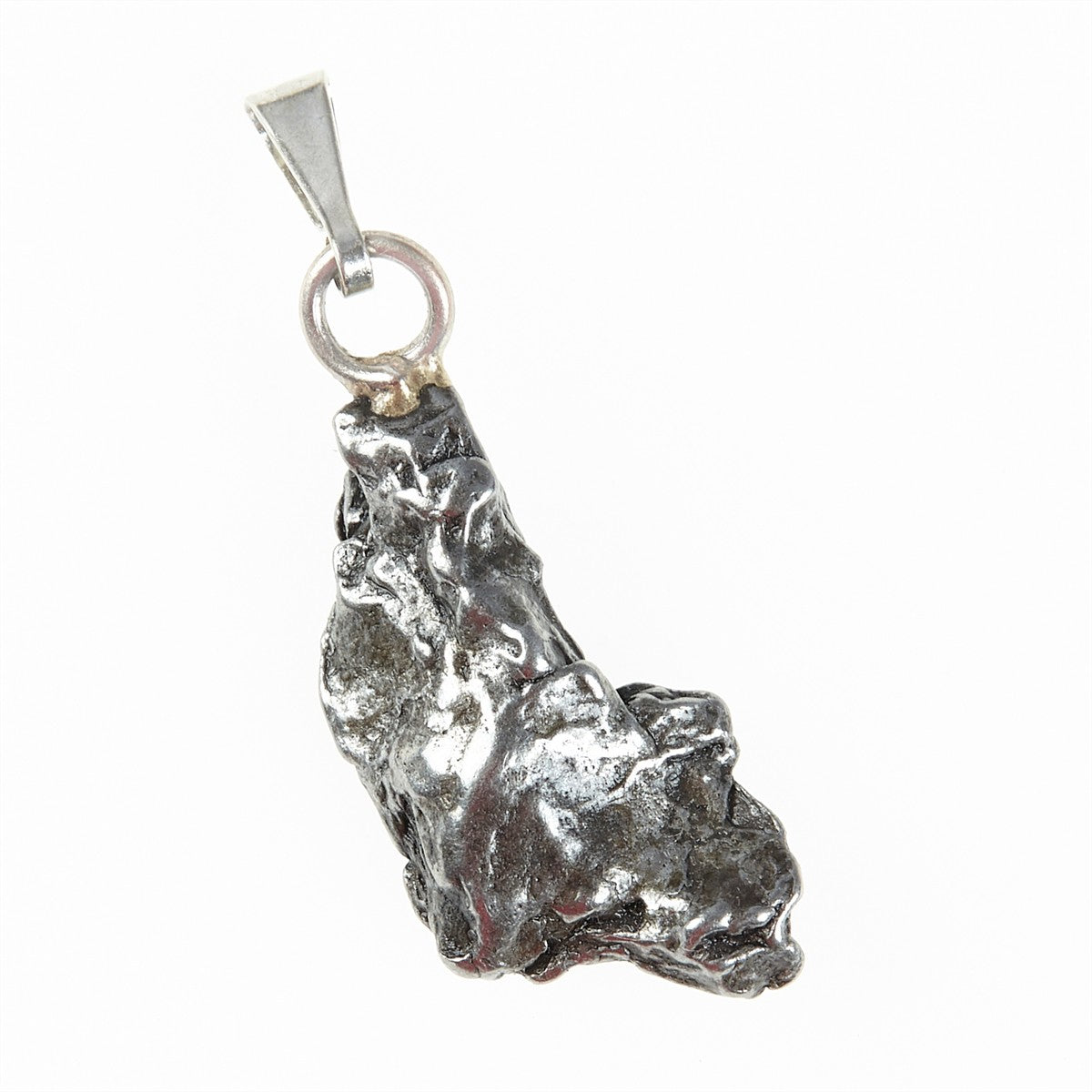 Pendant with meteorite 096