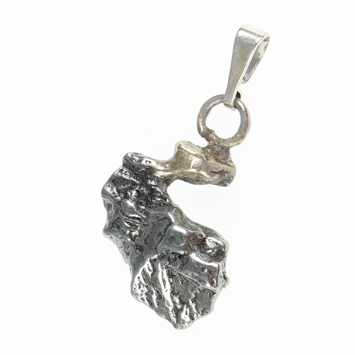 Pendant with meteorite 097