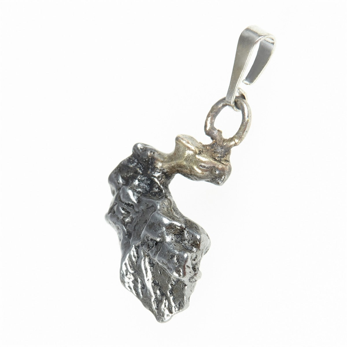 Pendant with meteorite 097