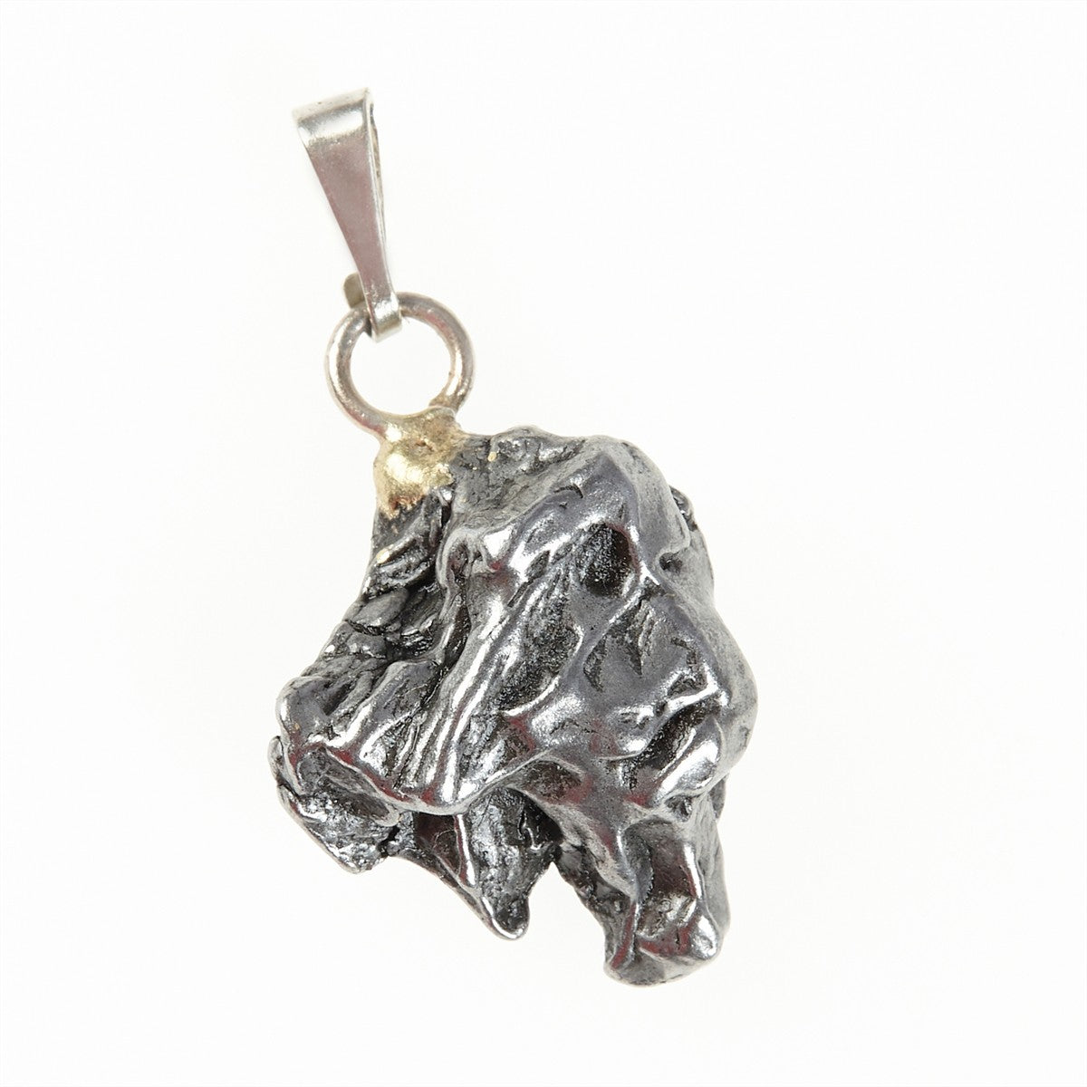 Pendant with meteorite 102