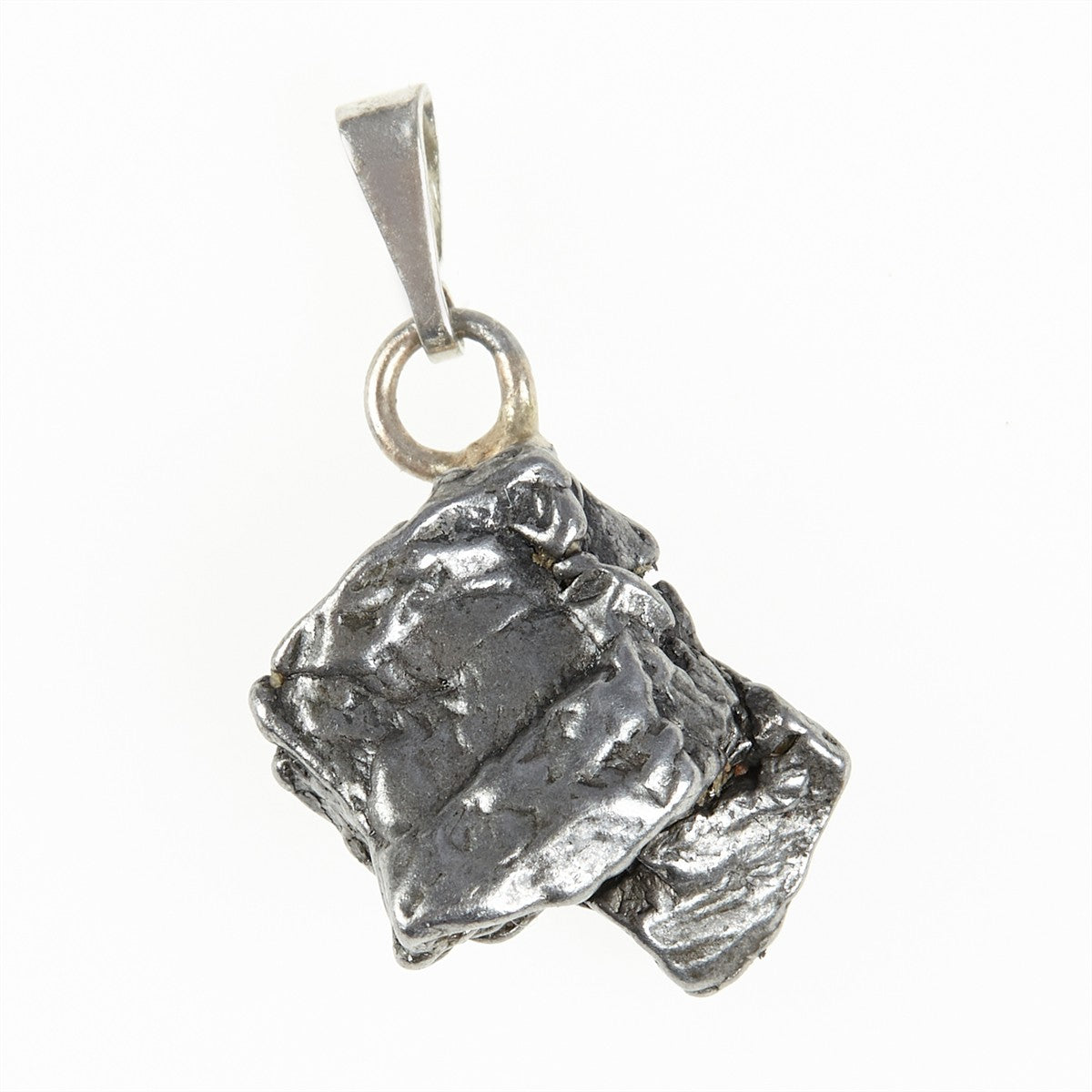 Pendant with meteorite 104