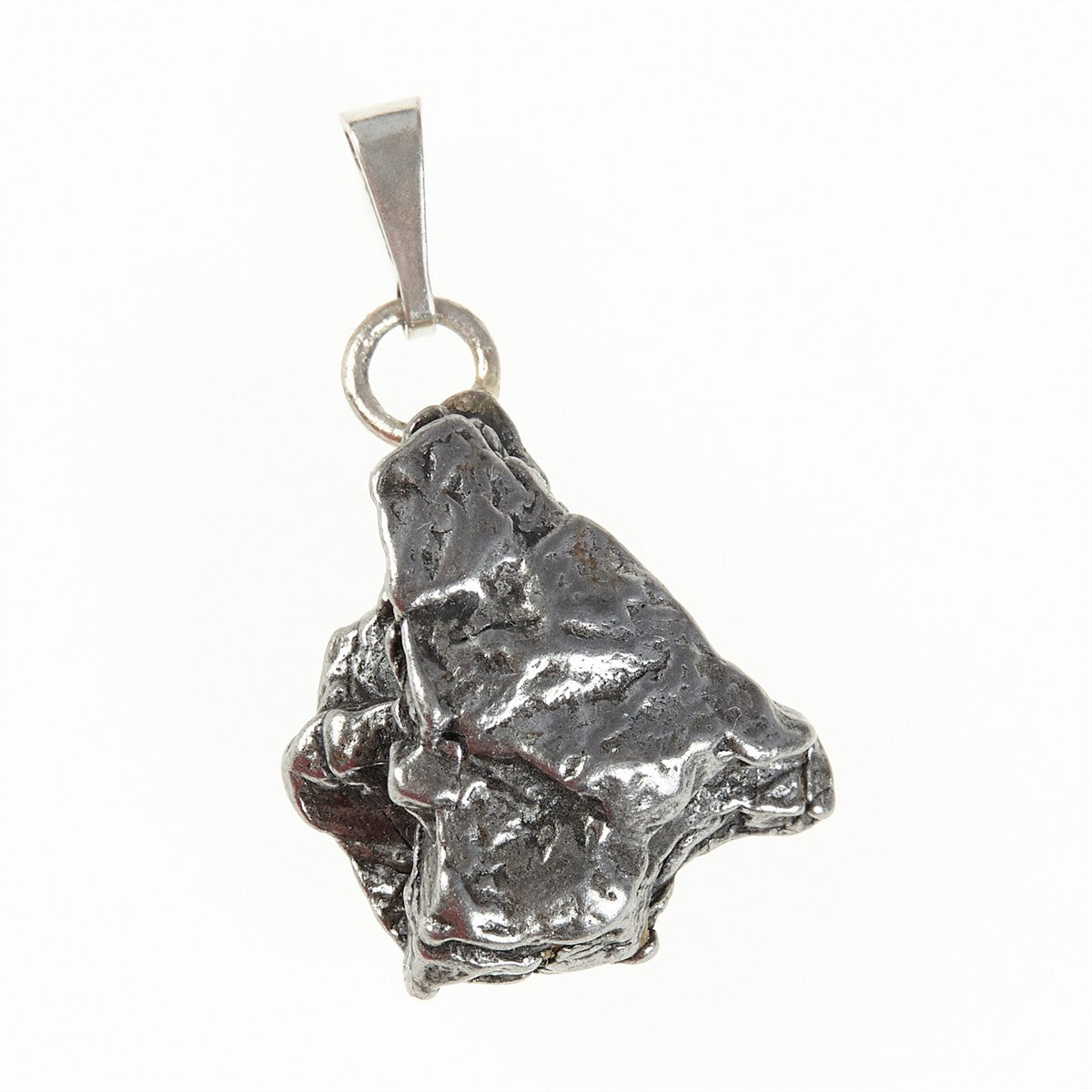 Pendant with meteorite 105