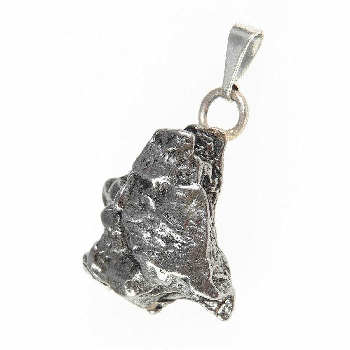 Pendant with meteorite 105