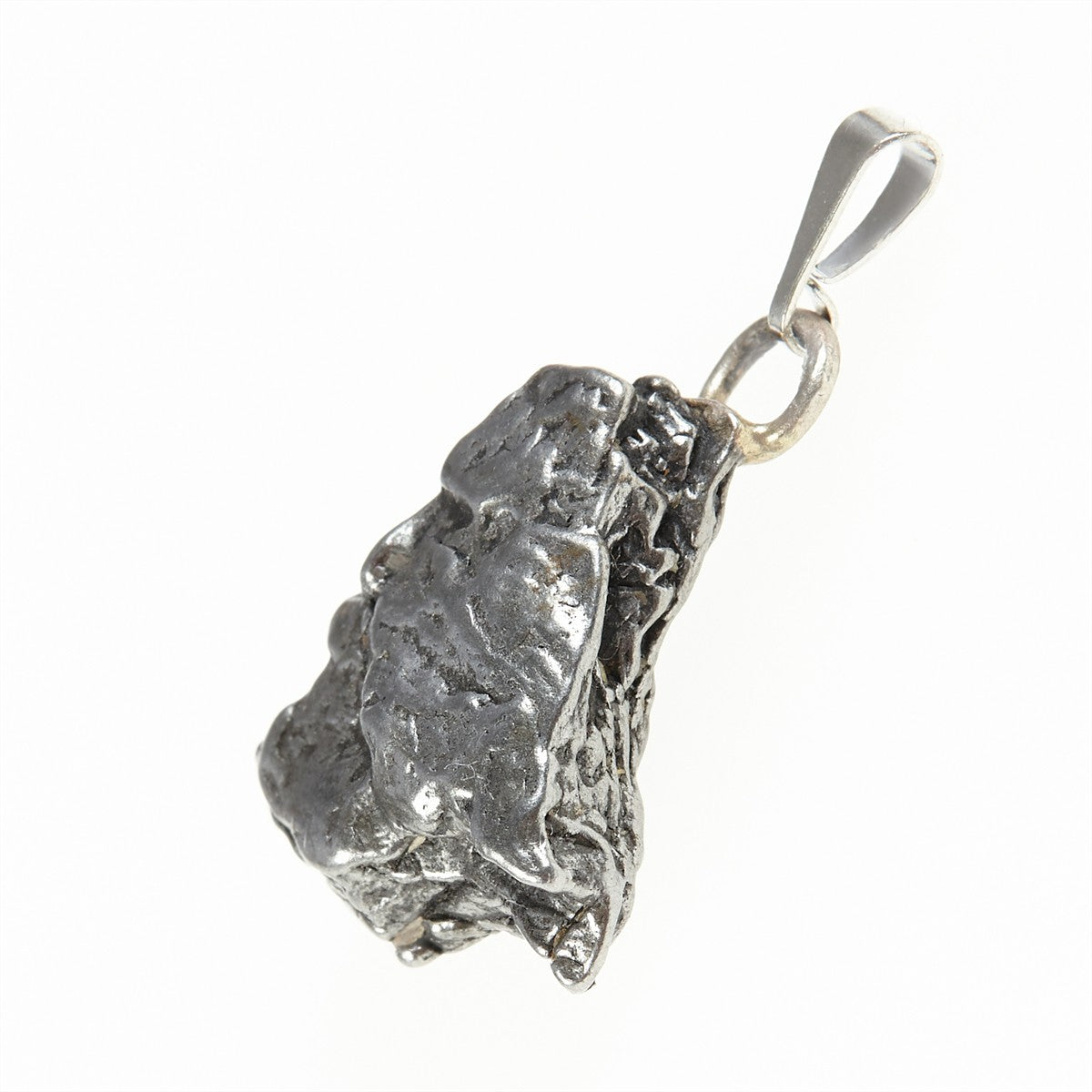 Pendant with meteorite 105