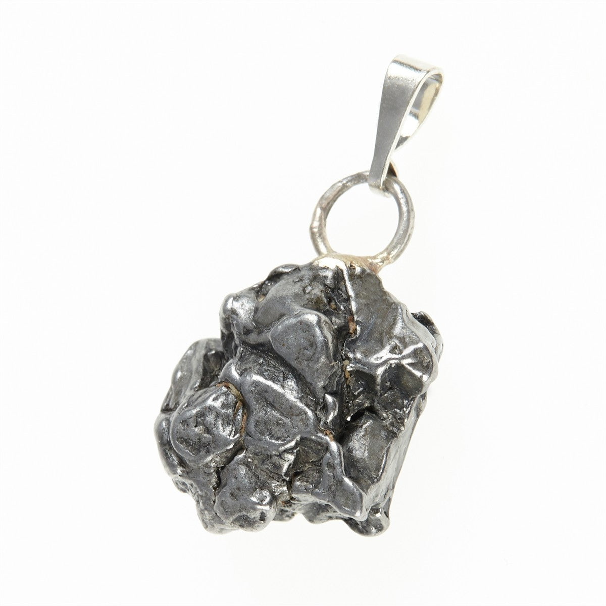 Pendant with meteorite 107