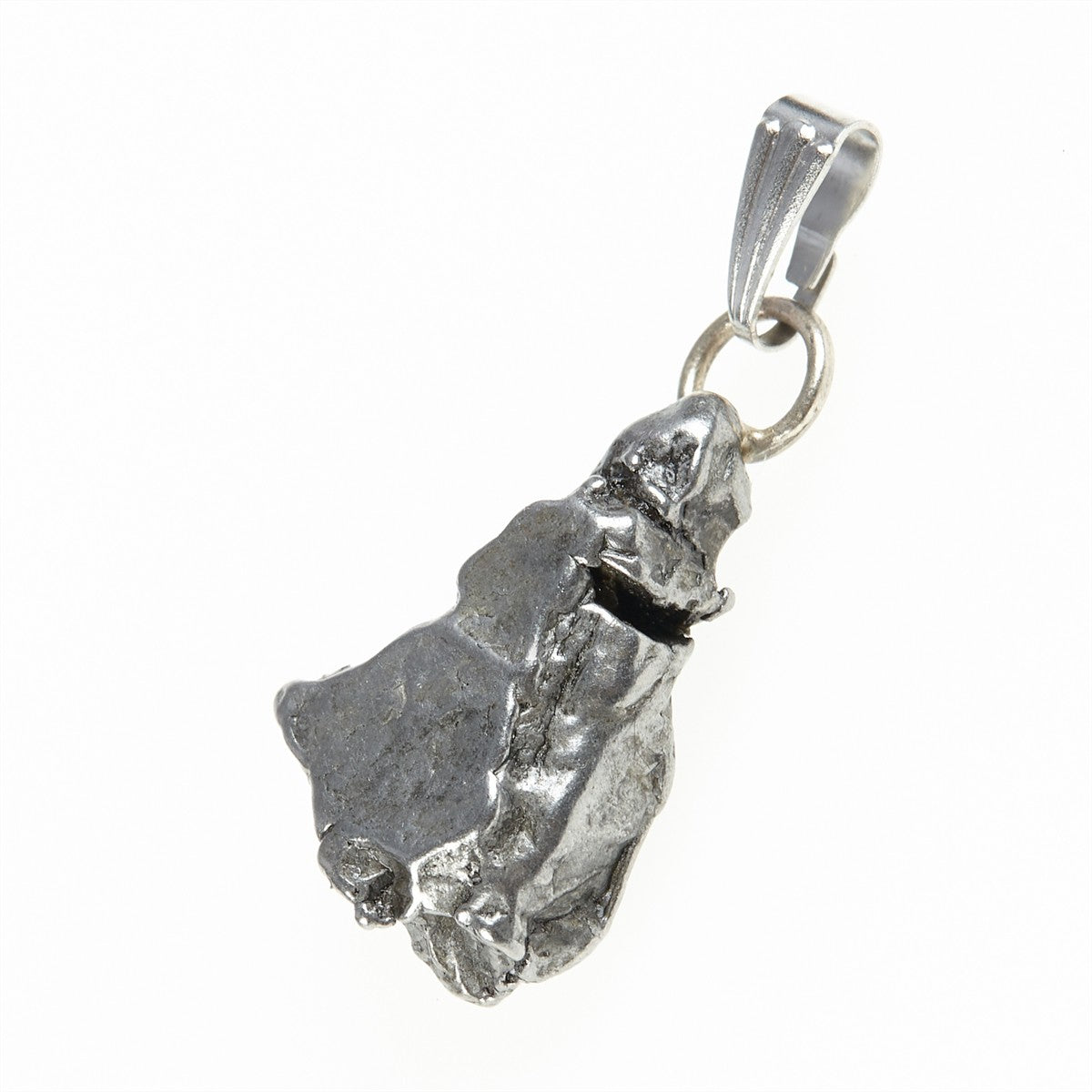 Pendant with meteorite 109