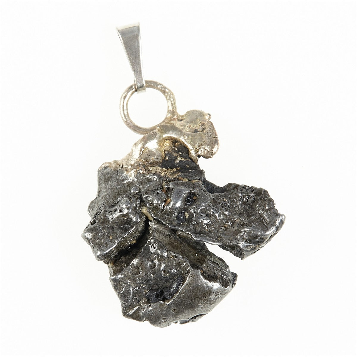 Pendant with meteorite 111