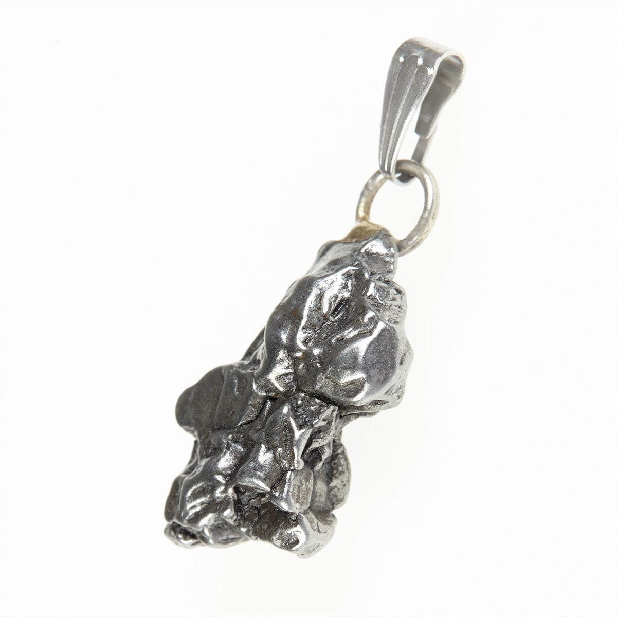 Pendant with meteorite 113