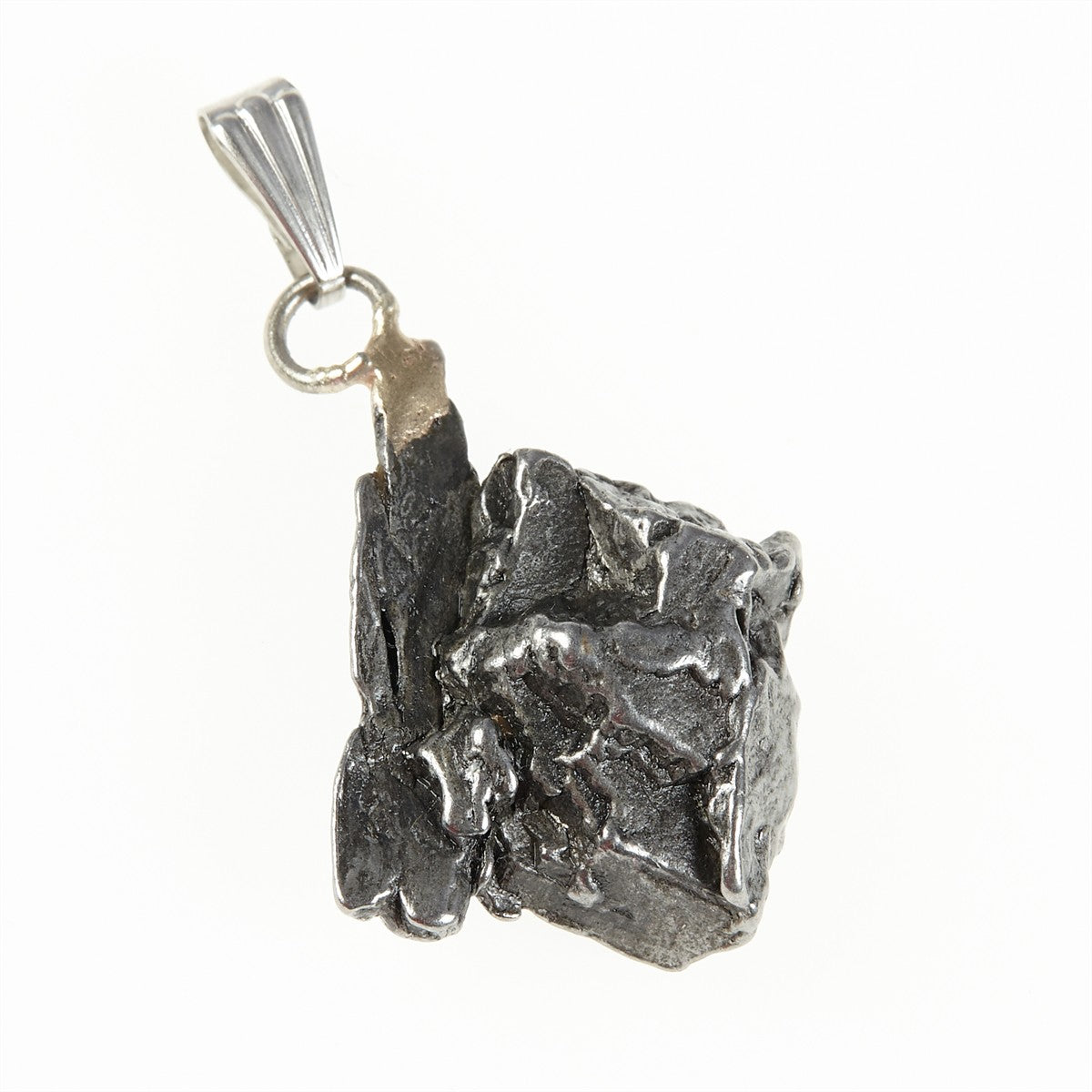 Pendant with meteorite 114
