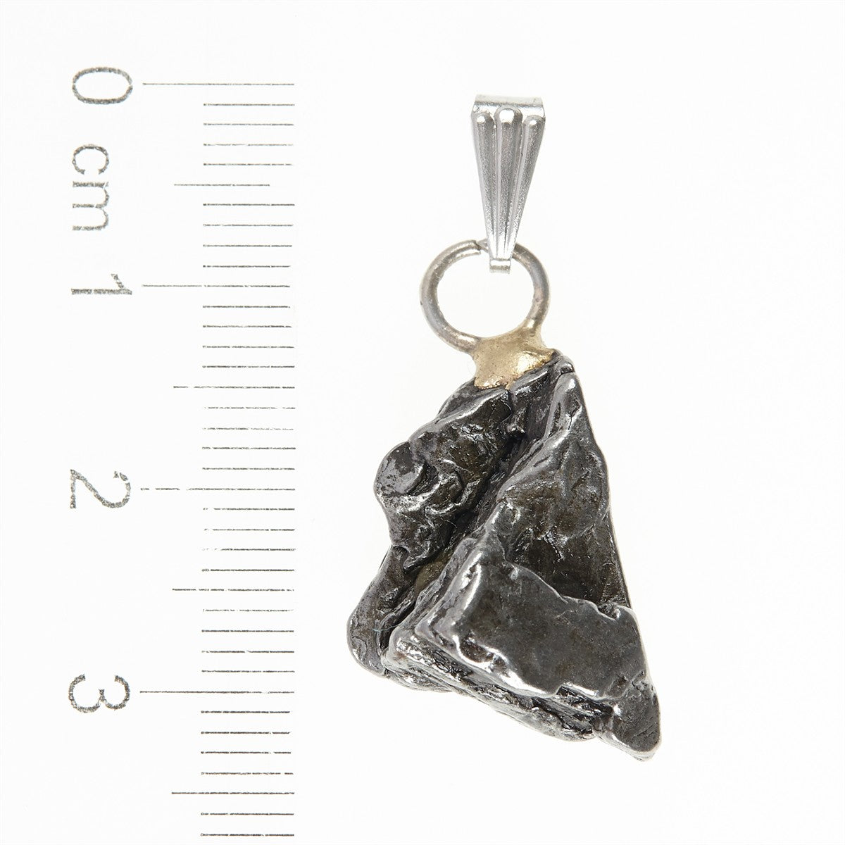 Pendant with meteorite 115