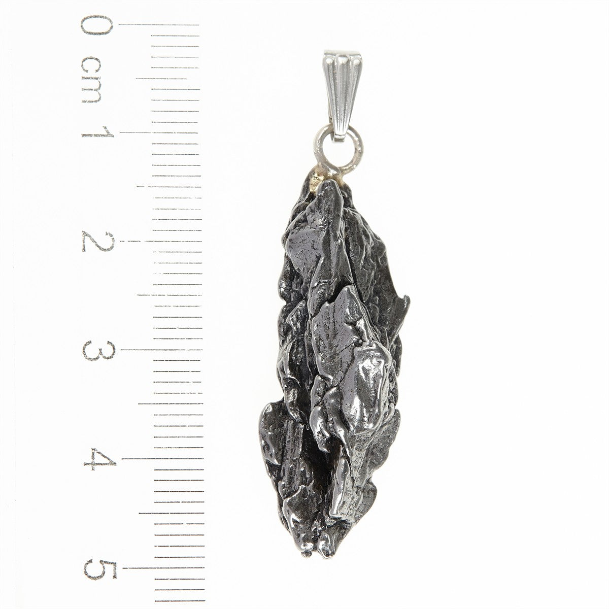 Pendant with meteorite 116