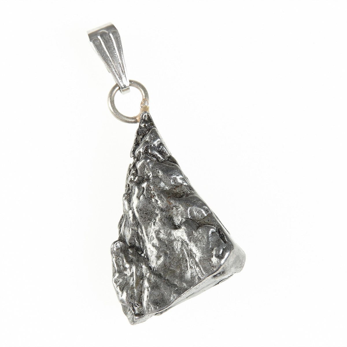 Pendant with meteorite 117