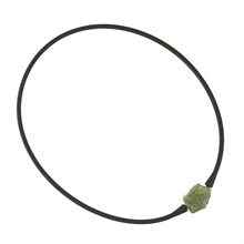 Necklace with moldavite 11329
