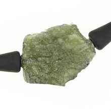 Necklace with moldavite 11329