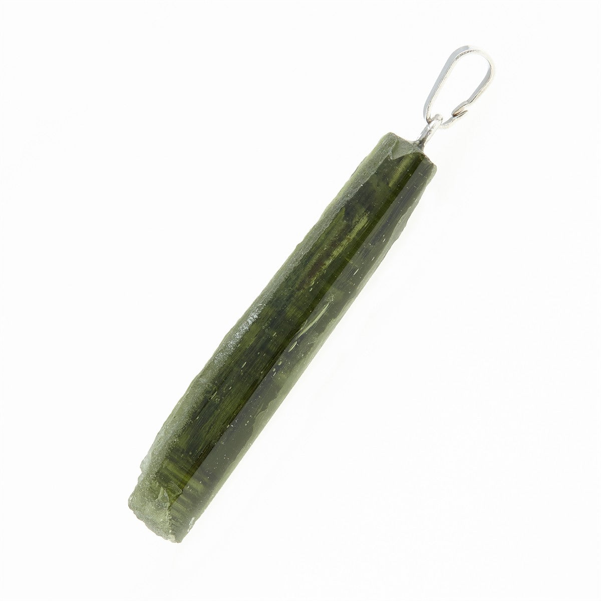 Silver pendant with a moldavite 26-007