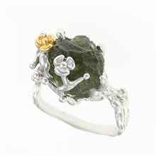 Anello in argento con pietra naturale moldavite 11431