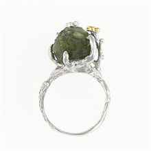 Anello in argento con pietra naturale moldavite 11431