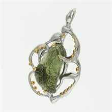 Silver pendant with moldavite 9722