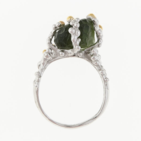 Anello in argento con natural moldavite 9726