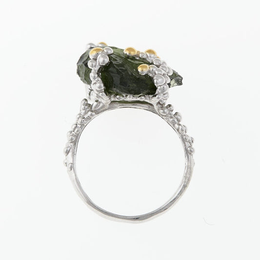 Anello in argento con natural moldavite 9730