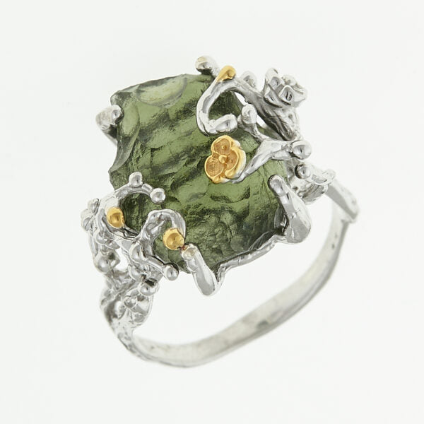 Anello in argento con natural moldavite 9731