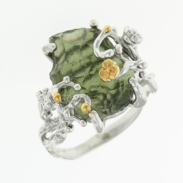 Anello in argento con natural moldavite 9731