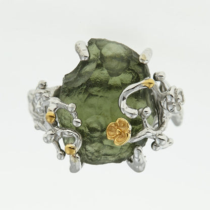 Anello in argento con natural moldavite 9731