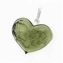 Ciondolo in argento con codice moldavite - cuore - MKU26-008