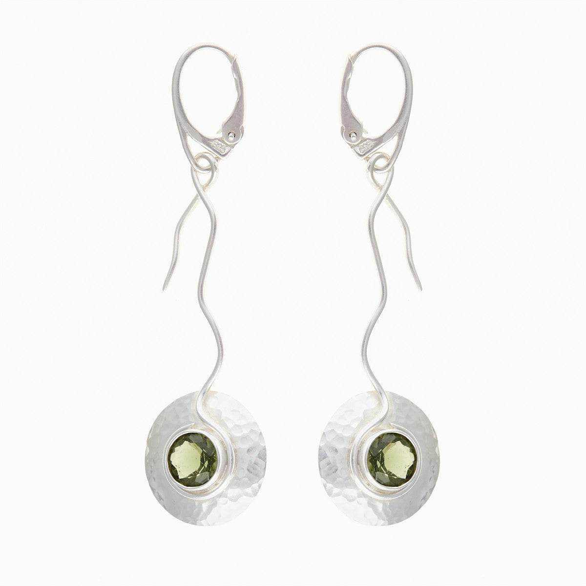 Silver earrings with moldavite MKU26-015