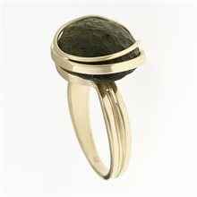 Anello d'oro con moldavite 10204