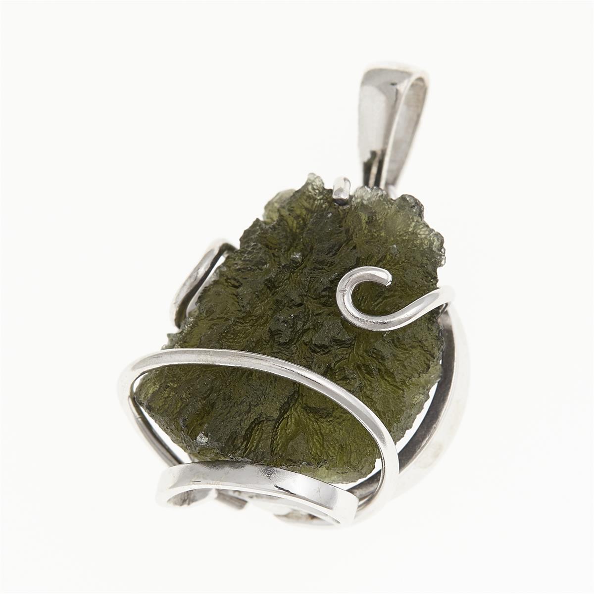 Silver pendant with moldavite 10271