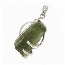 Silver pendant with moldavite 10306