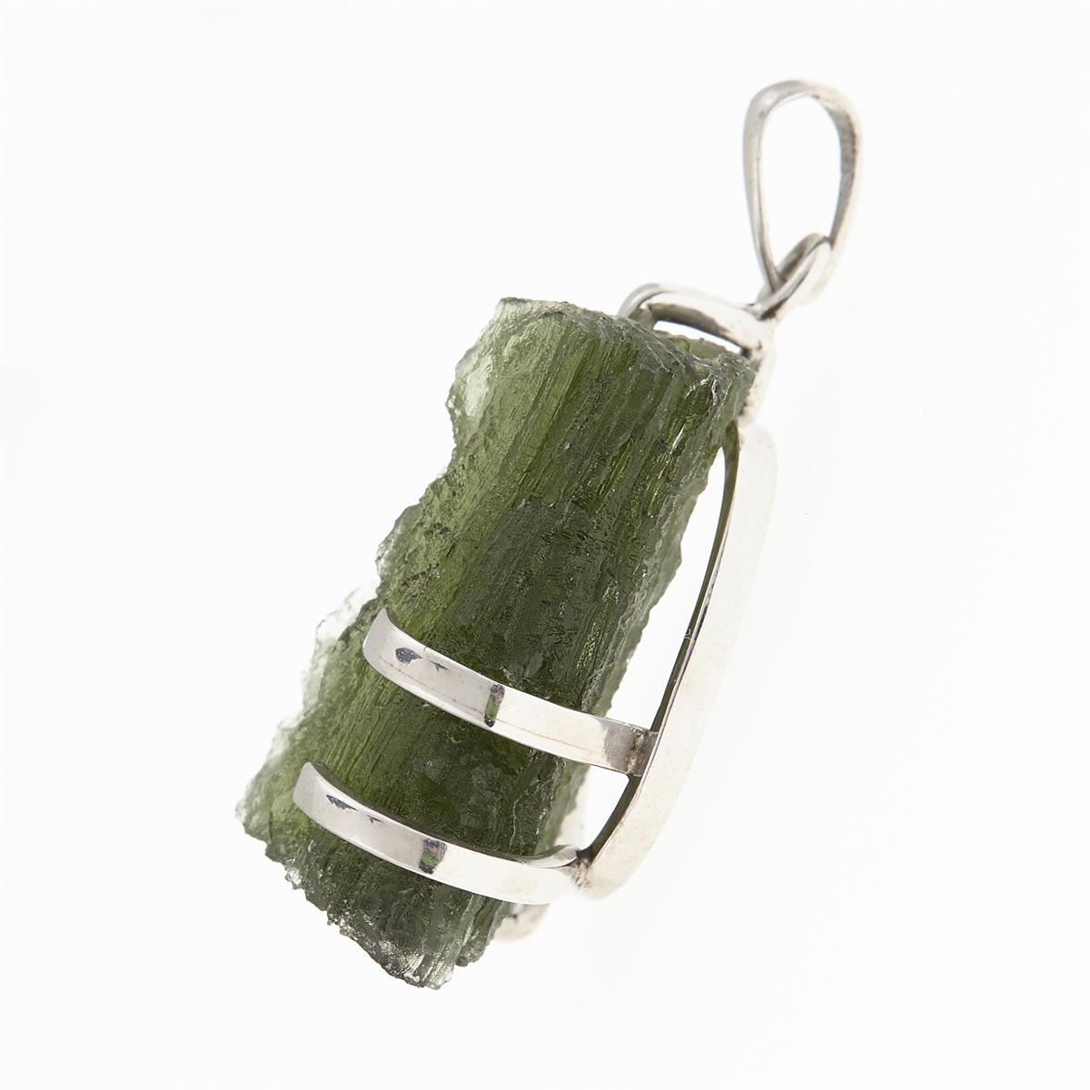 Silver pendant with moldavite 10306