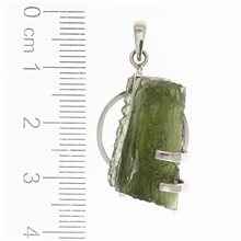 Silver pendant with moldavite 10306