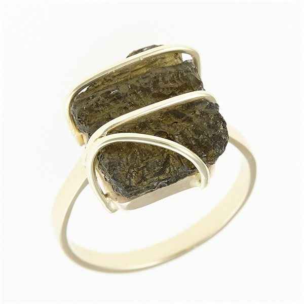Anello dorato con moldavite 11426