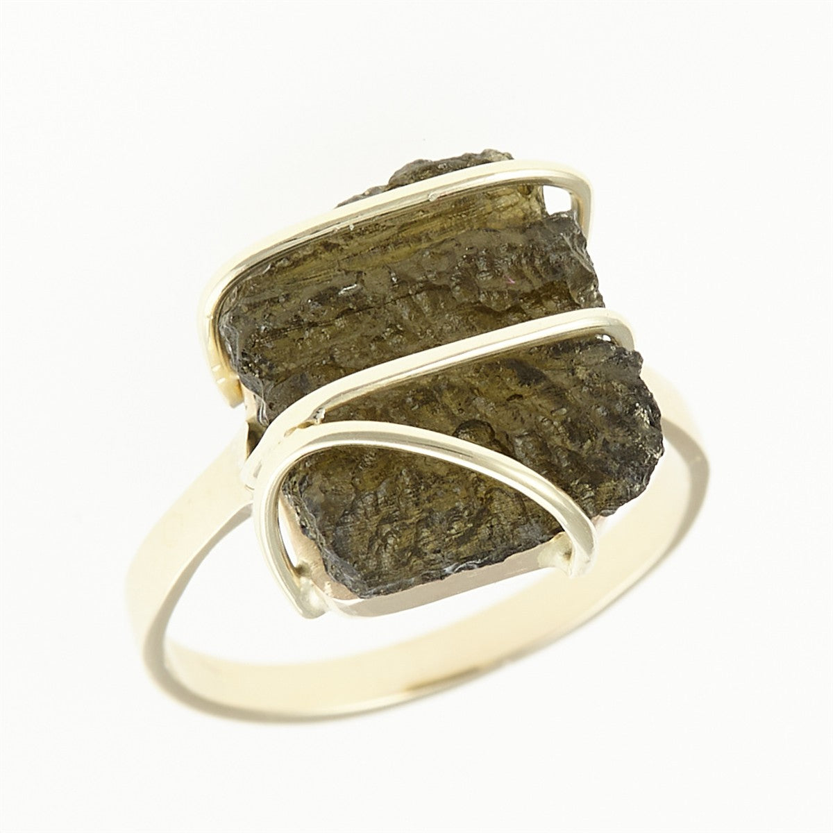 Golden ring with moldavite 11426