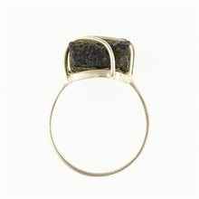 Anello dorato con moldavite 11426