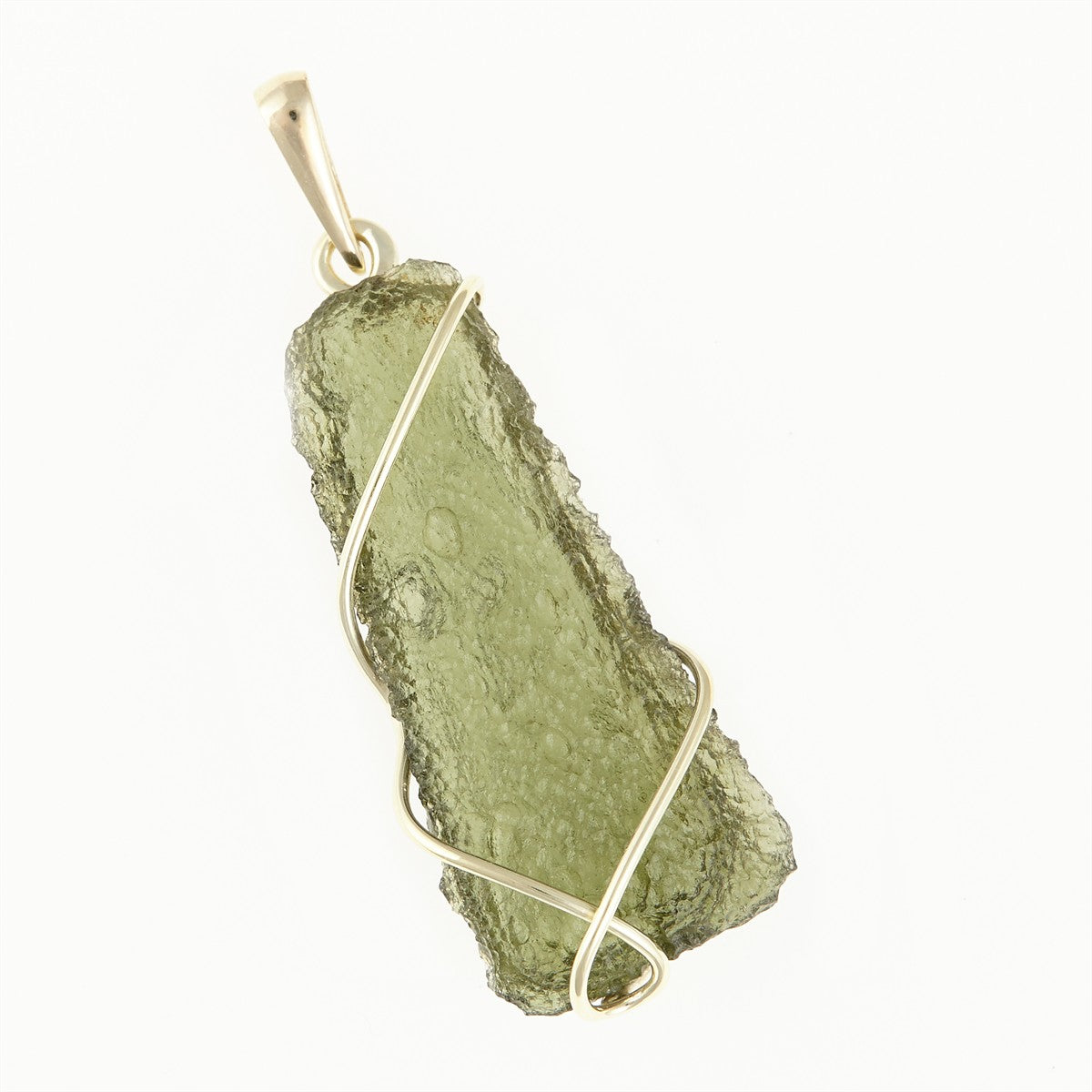 Golden pendant with a moldavite MS1212497
