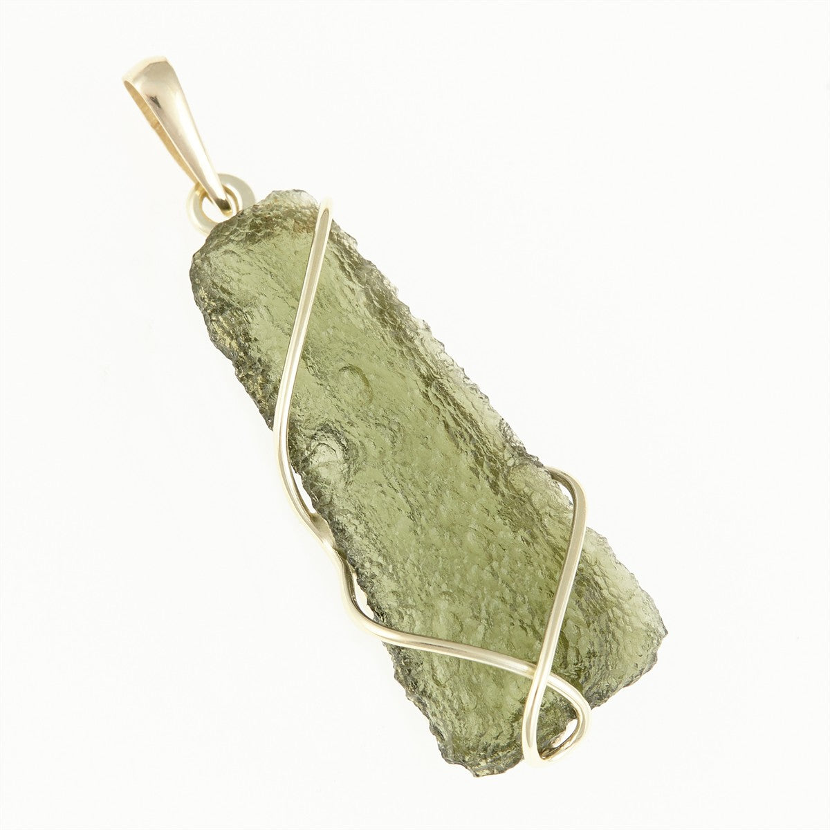 Golden pendant with a moldavite MS1212497