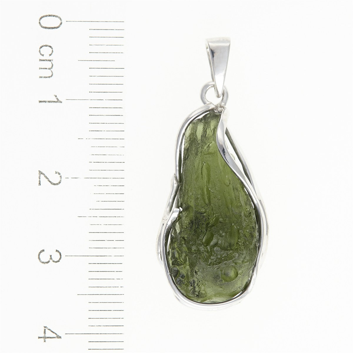 Silver pendant with a moldavite MS12513