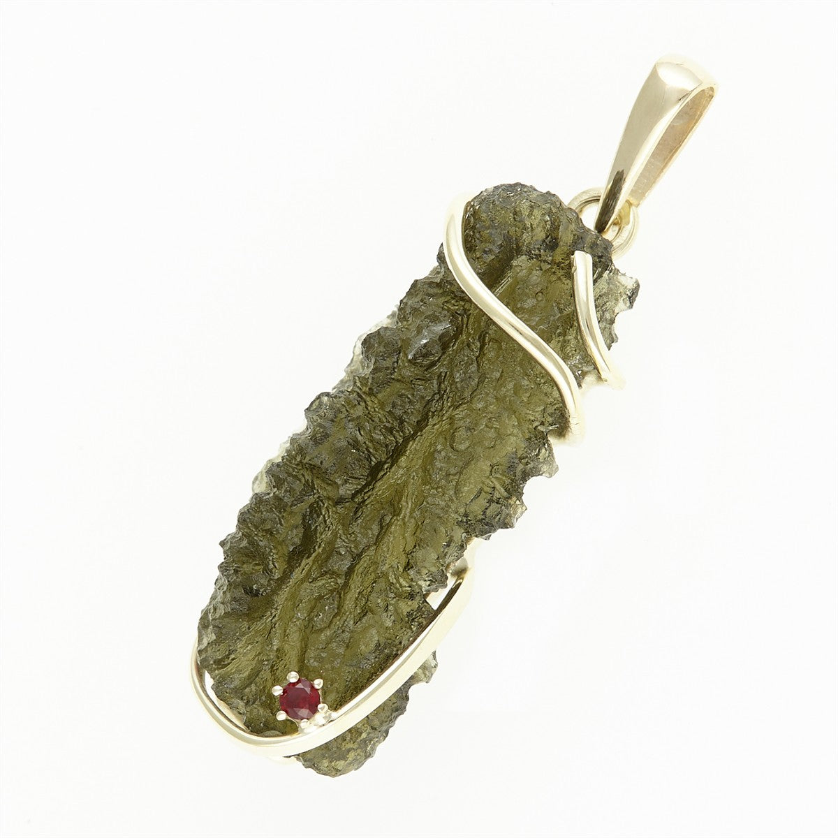 Golden pendant with a moldavite and garnet MS12514
