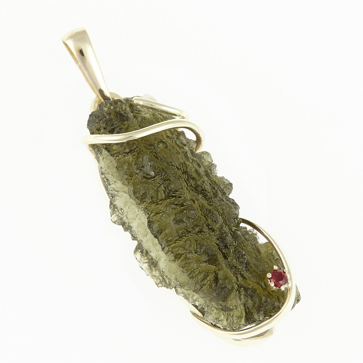 Golden pendant with a moldavite and garnet MS12514