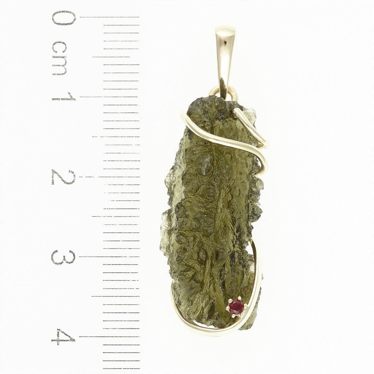 Golden pendant with a moldavite and garnet MS12514