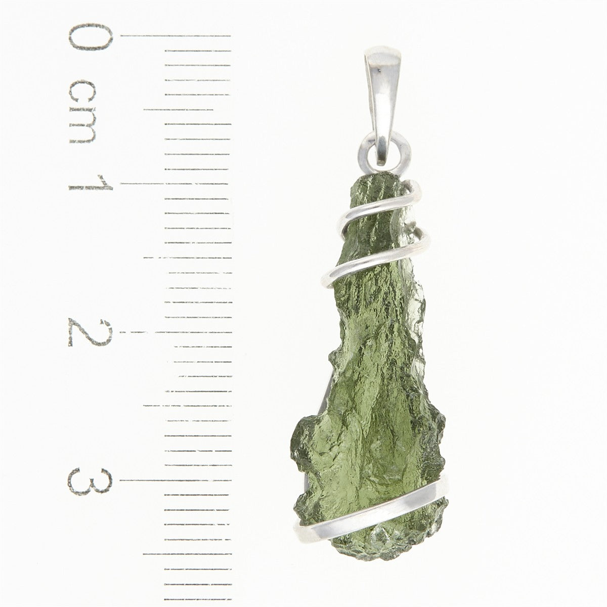 Golden pendant with a moldavite and garnets MS12515