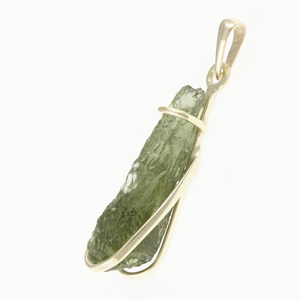 Golden pendant with a moldavite MS12519