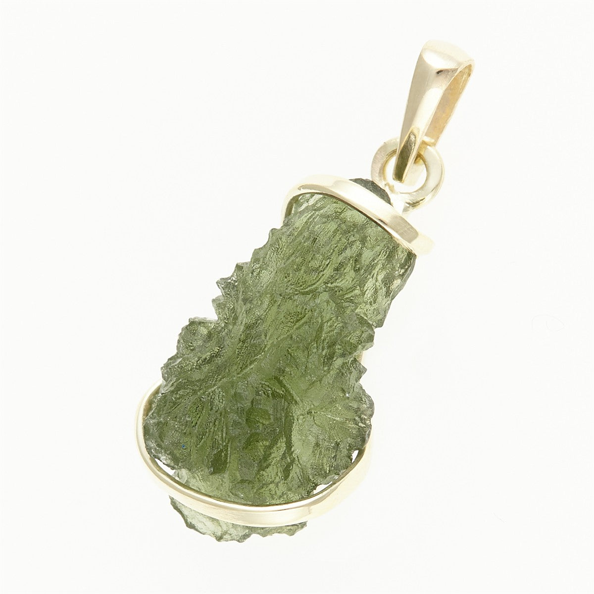 Golden pendant with a moldavite MS12522